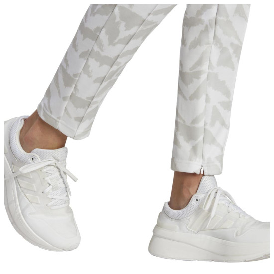Adidas Γυναικείο παντελόνι φόρμας W Tiro TP LIF Adidas Γυναικείο παντελόνι φόρμας W Tiro TP LIF